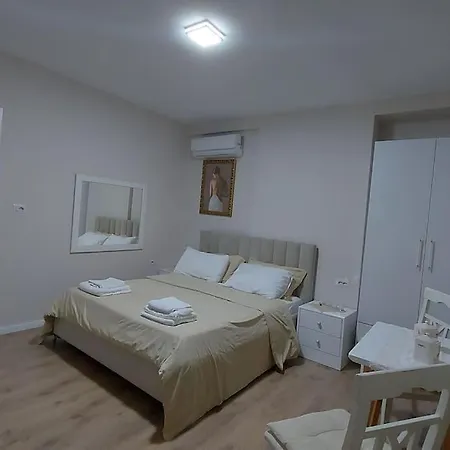 Tranquil Oasis For Two شقة فندقية