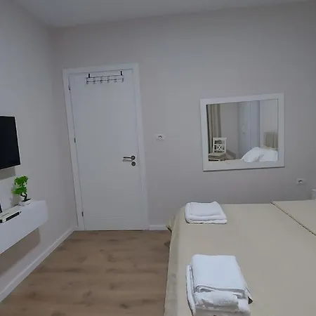 Tranquil Oasis For Two Lägenhetshotell