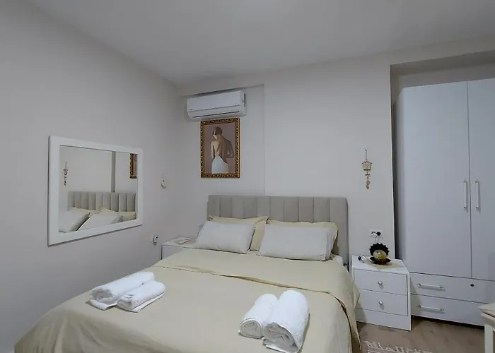 Tranquil Oasis For Two